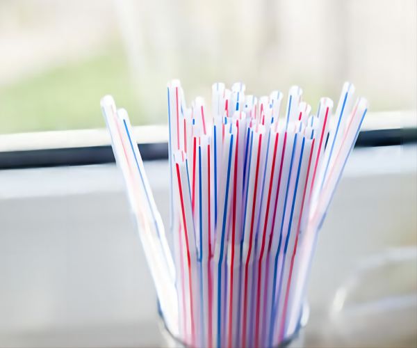 plastic straws